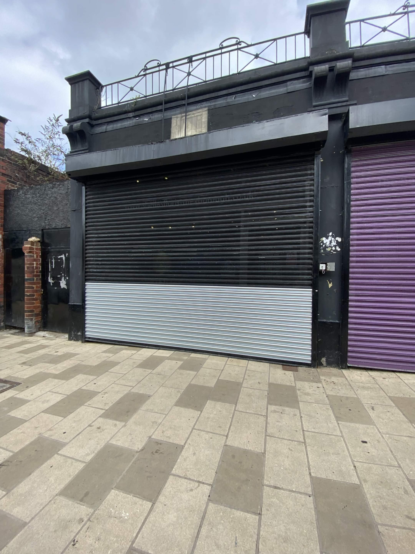 Another completed shop front roller shutter repair